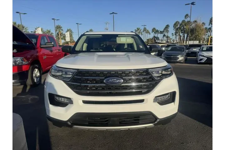$28999 : Ford Explorer 2024 XLT 4dr S image 2