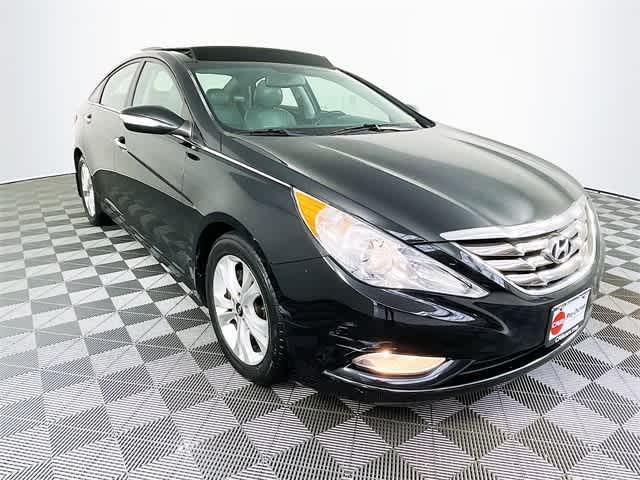 $8801 : PRE-OWNED 2013 HYUNDAI SONATA image 1