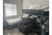 $970 : Se renta cuarto y  parking thumbnail