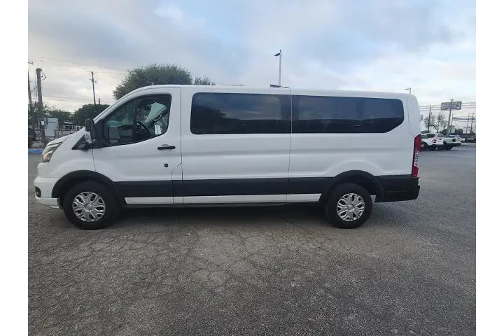 $28997 : Ford Transit 2023 350 XLT 3d image 4