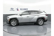 $24563 : Hyundai TUCSON 2025 SE 4dr S thumbnail