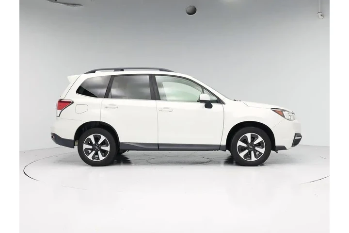 $23998 : Subaru Forester 2018 AWD 2.5 image 7