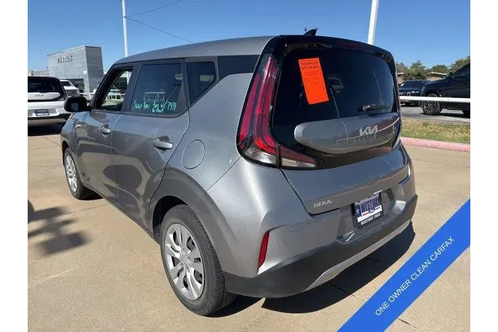 $14587 : Kia Soul 2024 S 4dr Crossove image 3