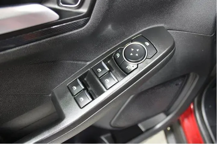 $28995 : Ford Escape 2024 AWD ST-Line image 7