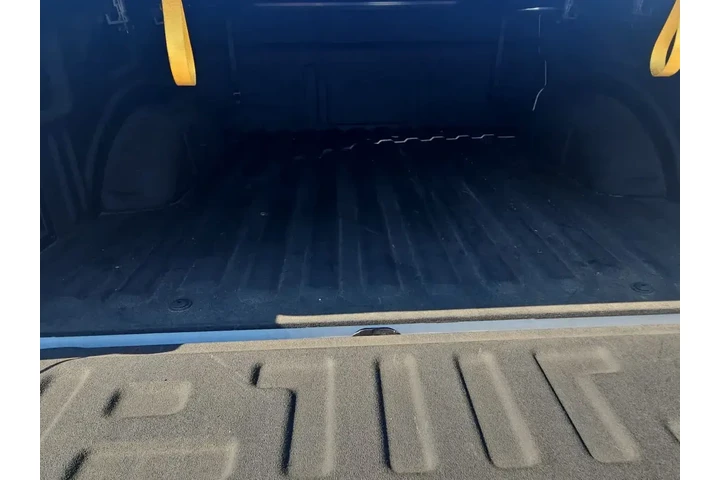 $39500 : Ford F-150 Lightning 2024 AW image 9