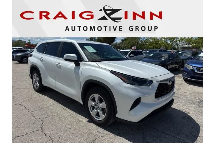 $31988 : Toyota Highlander 2023 image 1