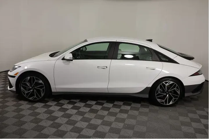 $23500 : Hyundai IONIQ 6 2023 AWD SEL image 5