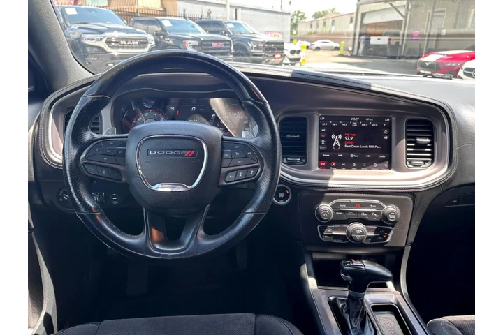 2022 Charger R/T image 8
