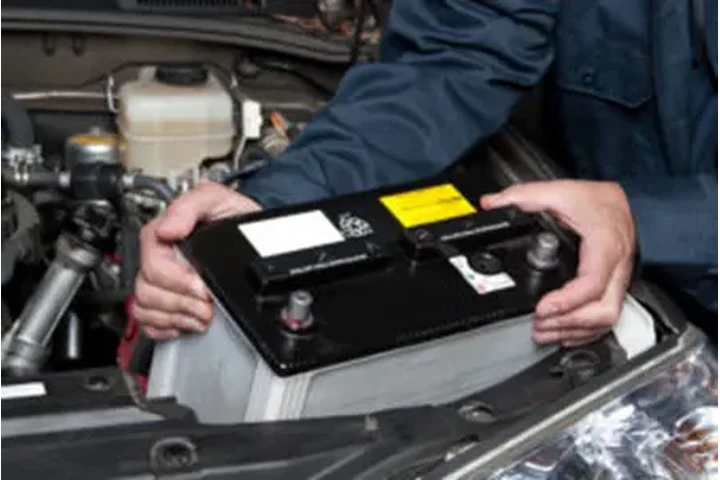 Car Battery Replacement Near M image 1