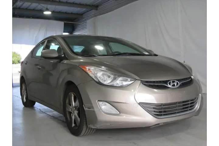 $6980 : Hyundai ELANTRA 2013 GLS 4dr image 3