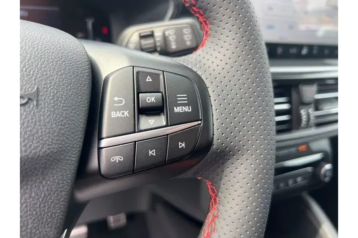 $23925 : Ford Escape 2023 AWD ST-Line image 10