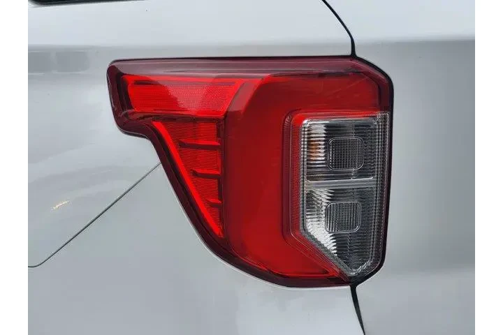 $24500 : Ford Explorer 2023 XLT 4dr S image 9