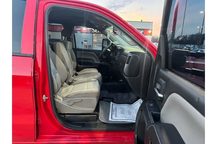 $17980 : 2015 Silverado 2500HD Built A image 8