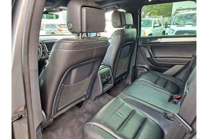 $14700 : 2017 VOLKSWAGEN TOUAREG V6 WO image 10