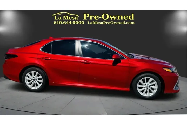 $17995 : 2023 Camry LE image 5
