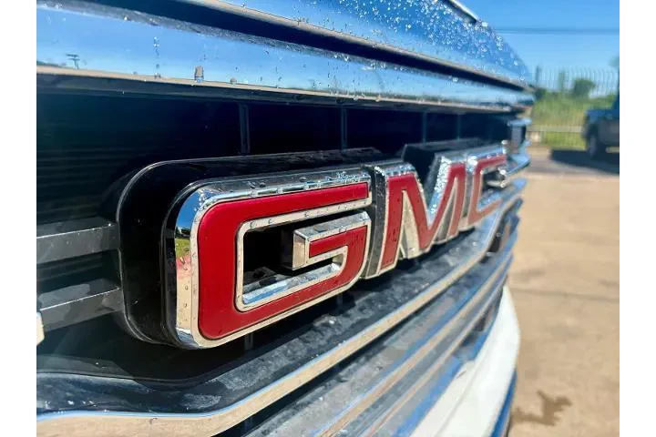 $39773 : GMC Sierra 1500 2023 4x4 SLT image 9