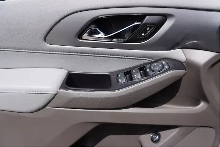 $19988 : Chevrolet Traverse 2020 LT L image 9