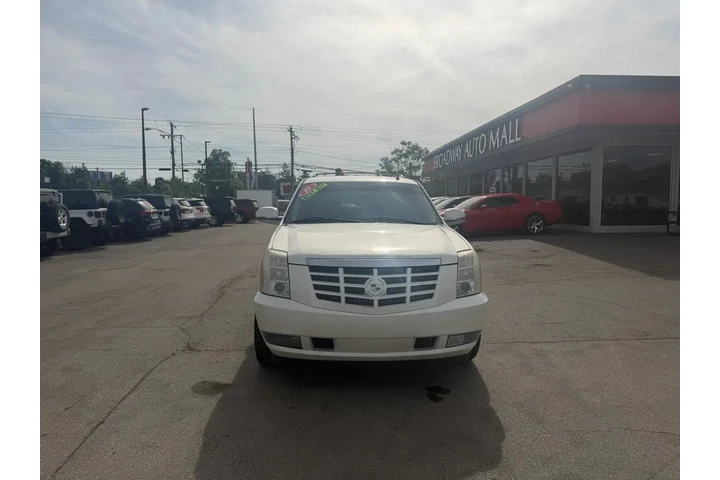 2010 Escalade AWD 4dr Premium image 7