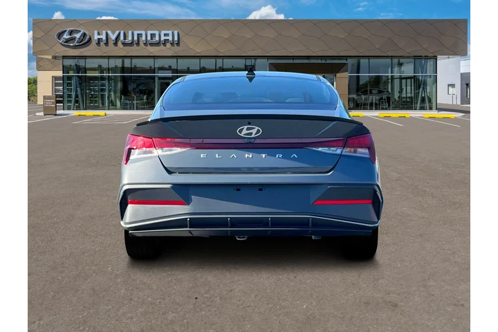 $20500 : Hyundai ELANTRA 2025 SEL Spo image 6