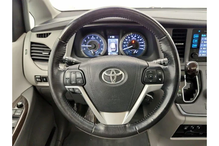 $25998 : Toyota Sienna 2016 AWD XLE 7 image 10