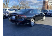 $23050 : Honda Accord 2024 LX 4dr Sed thumbnail