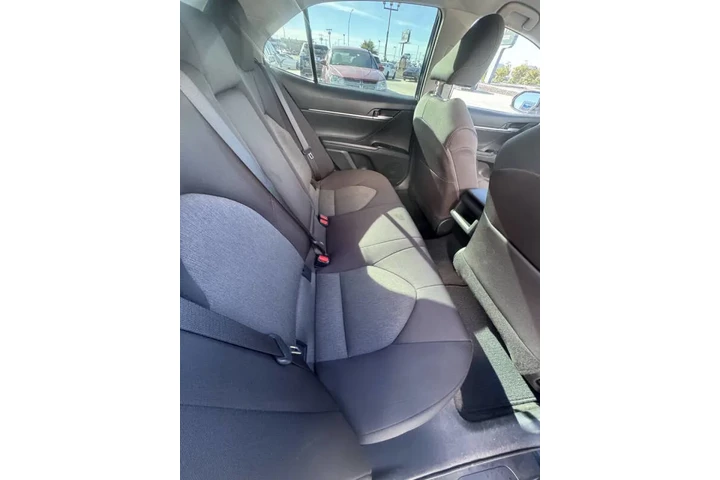 $19995 : 2020 Camry image 8