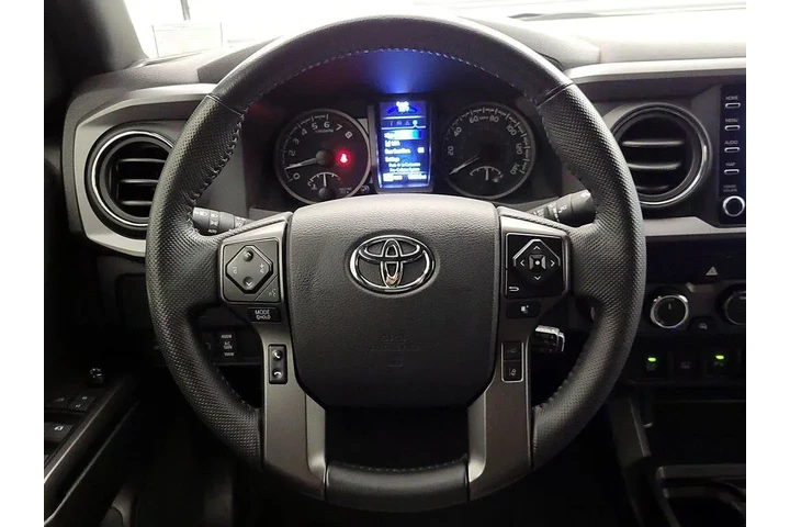 $39998 : Toyota Tacoma 2023 4x4 TRD S image 10