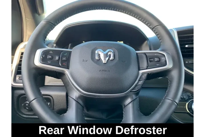 $30000 : Ram 1500 2022 4x2 Big Horn 4 image 9