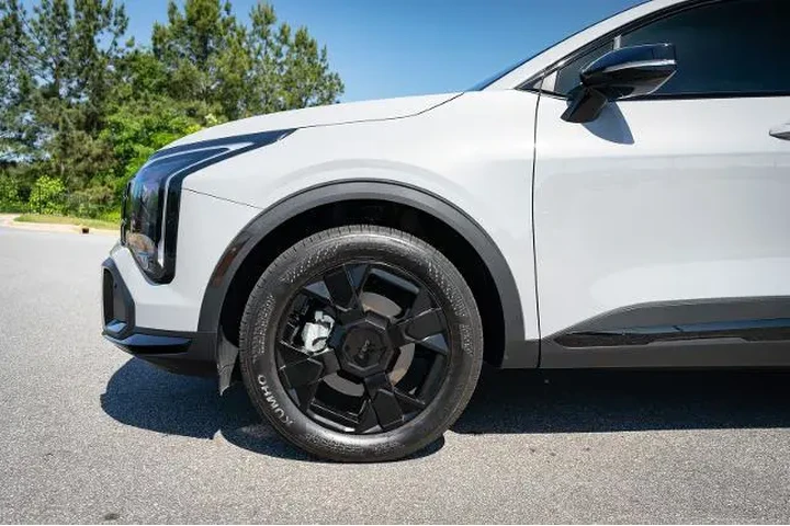 $34988 : Kia Sportage 2026 AWD X-Line image 4