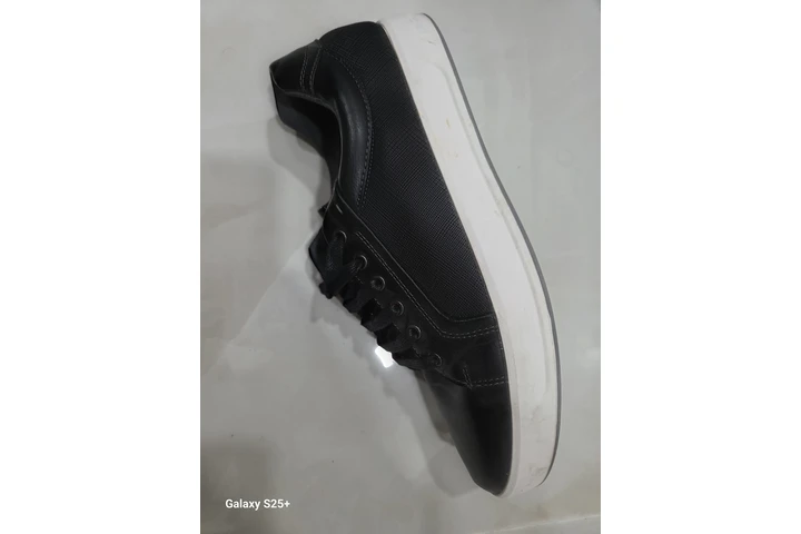 $50 : Zapatos de hombre negros image 4