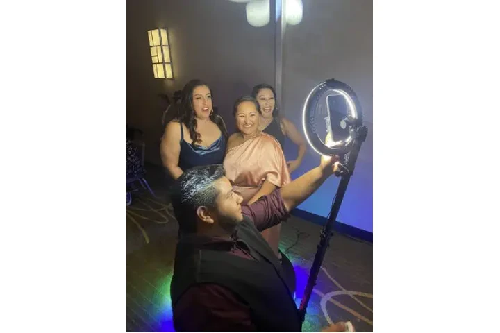 SHOTIME'S 360 VIDEO BOOTH image 6