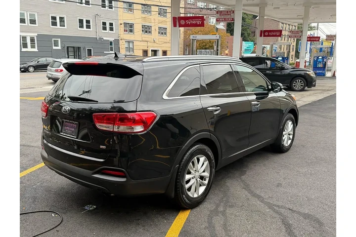 $10995 : 2016 Sorento LX image 5