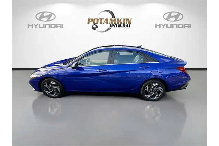 $18703 : Hyundai ELANTRA 2024 SEL 4dr image 8