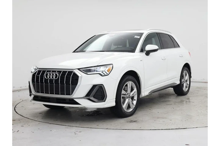 $28998 : Audi Q3 2022 AWD quattro S l image 4