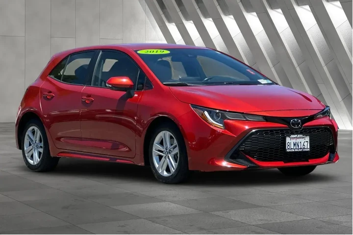 $16200 : Toyota Corolla Hatchback 201 image 10