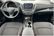 $15879 : Chevrolet Malibu 2023 LT 4dr thumbnail