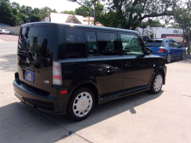 $4999 : 2006 xB image 8