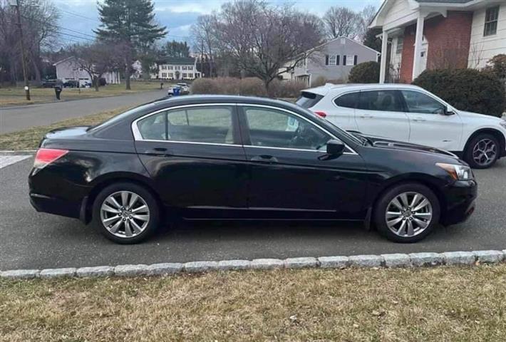 $1200 : Neatly used 2012 Honda Accord image 5