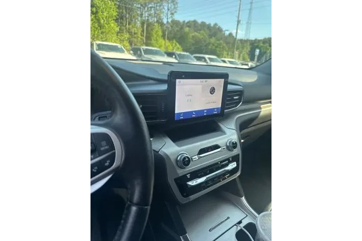 $26000 : Ford Explorer 2021 AWD XLT 4 image 4