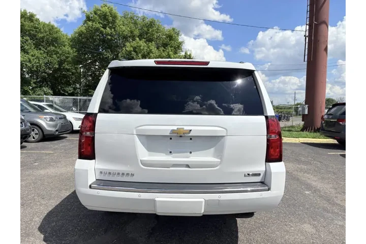 $24995 : 2018 Suburban Premier image 7