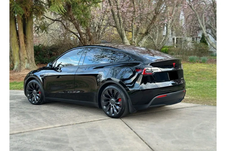 $19500 : 2022 Tesla Model Y image 2