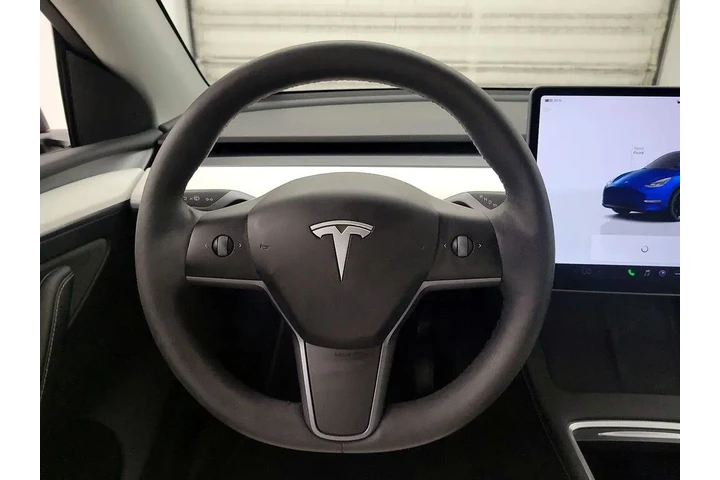 $35998 : Tesla Model Y 2023 AWD Long image 10