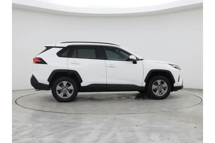 $27998 : Toyota RAV4 2022 XLE 4dr SUV image 7