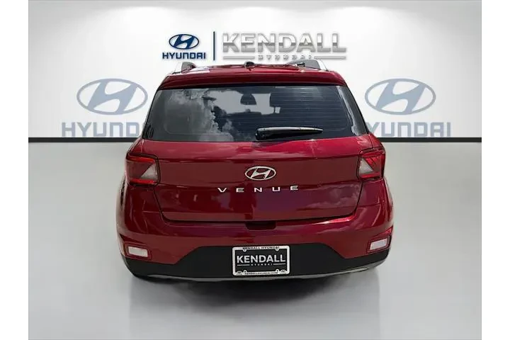 $17888 : Hyundai VENUE 2024 Limited 4 image 8