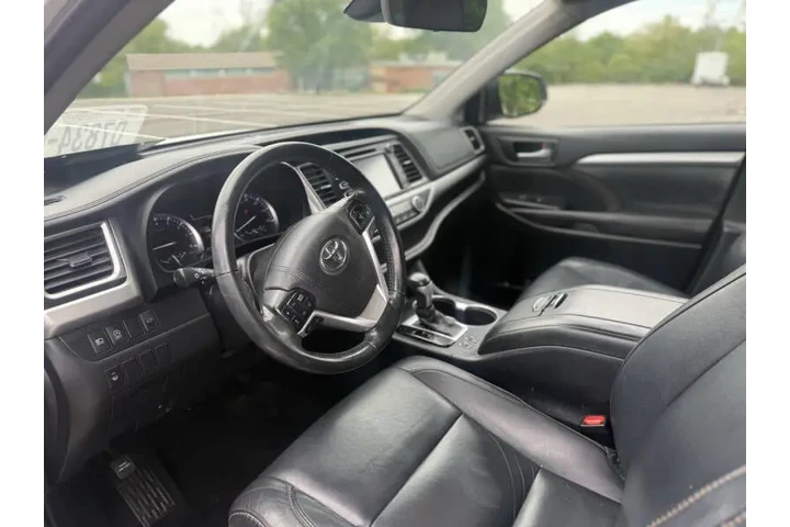 $14999 : 2018 Highlander XLE image 6