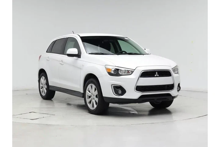 $13599 : Mitsubishi Outlander Sport 2 image 1