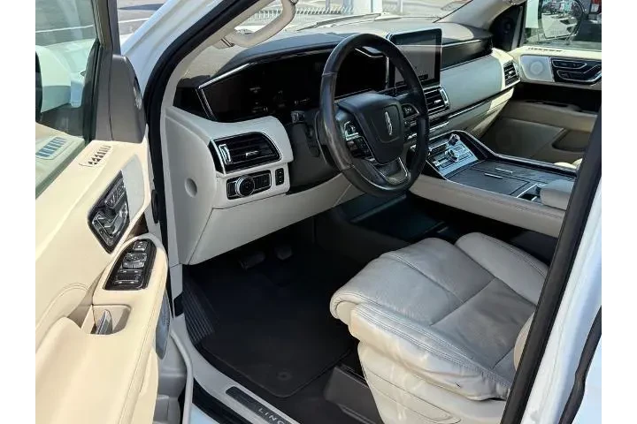 $34482 : Lincoln Navigator 2020 4x4 R image 10