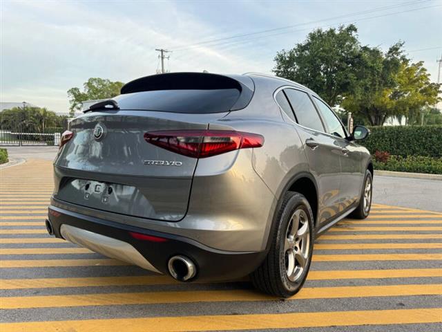 $22469 : 2021 Alfa Romeo Stelvio Sprint image 10