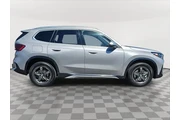 $30986 : BMW X1 2024 AWD xDrive28i 4d thumbnail