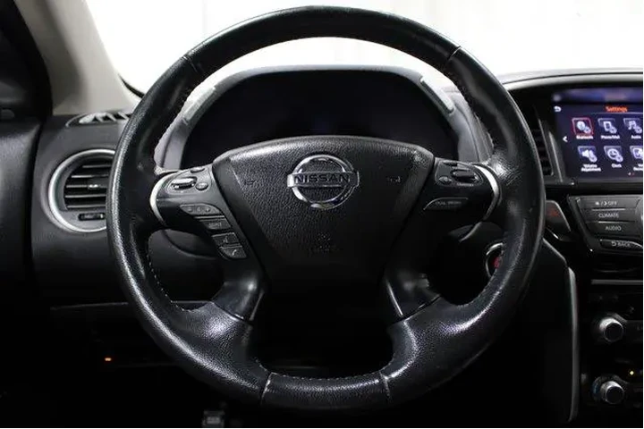 $17982 : Nissan Pathfinder 2019 S 4dr image 9